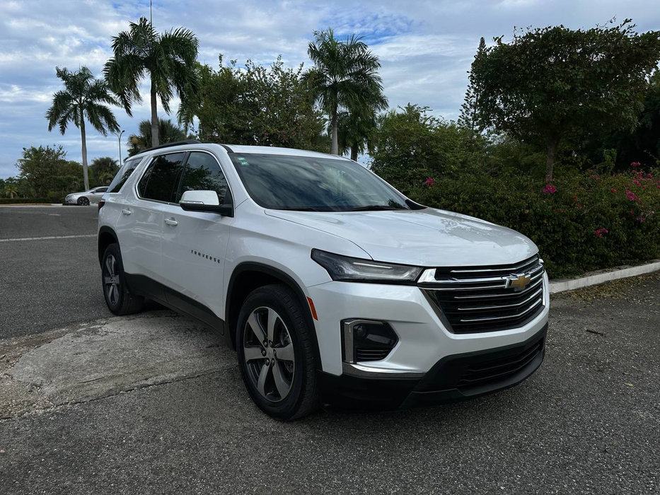Chevrolet Traverse LT 2023 – Tracción 4WD, Gasolina, Color Blanco - Vehículos usados y nuevos en venta a los mejores precios en República Dominicana