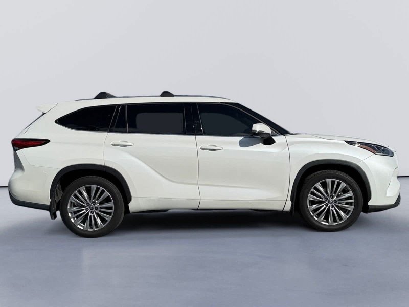 Toyota Highlander Platinum 2021 – Tracción AWD, Gasolina, Color Blanco perla - Vehículos usados y nuevos en venta a los mejores precios en República Dominicana