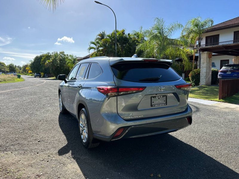 Toyota Highlander Limited – 2020 - Vehículos usados y nuevos en venta a los mejores precios en República Dominicana