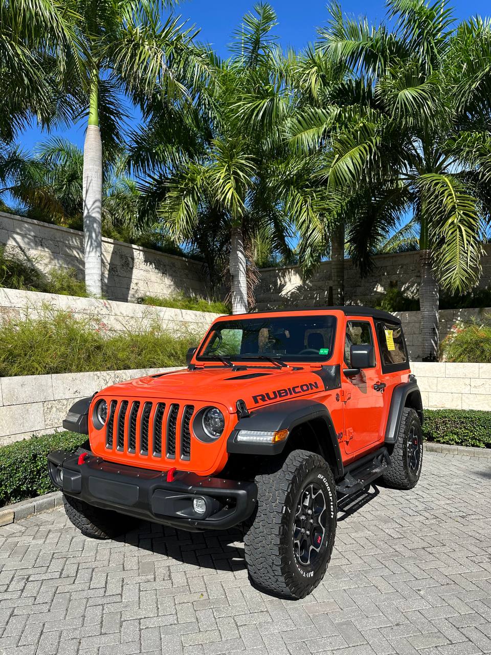Jeep Wrangler Rubicon 2023, Transmisión Automática, Tracción 4WD, Gasolina Color Naranja - Vehículos usados y nuevos en venta a los mejores precios en República Dominicana