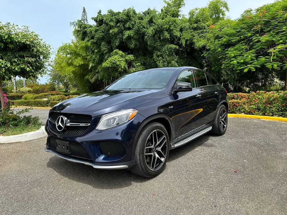 Mercedes-Benz Clase GLE 43 AMG 2019 – Tracción AWD, Gasolina, Color Azul - Vehículos usados y nuevos en venta a los mejores precios en República Dominicana