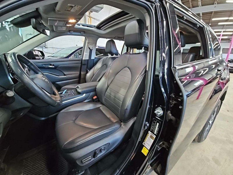 Toyota Highlander XLE 2022 – Tracción AWD, Gasolina, Color Negro - Vehículos usados y nuevos en venta a los mejores precios en República Dominicana