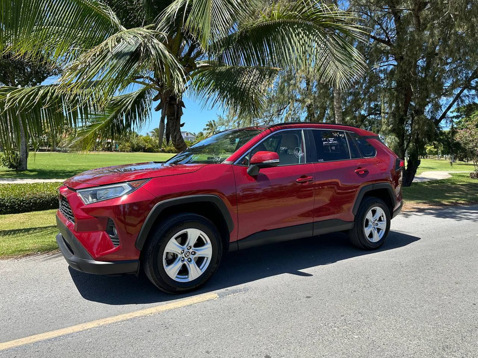 Toyota RAV4 XLE 2021 – Tracción Delantera, Gasolina, Color Rojo - Vehículos usados y nuevos en venta a los mejores precios en República Dominicana